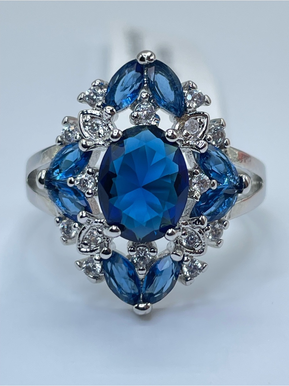 Swarovski Crystal Elements Sapphire Blue Crystal Art Deco Statement Ring Size 8